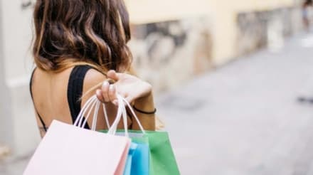 CANAVESE - Da giovedi 7 gennaio iniziano i saldi nei negozi