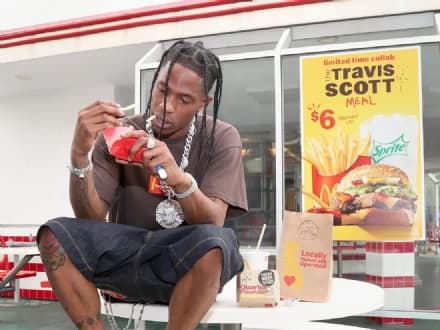 TREND – Campioni del mondo di «artist merch»