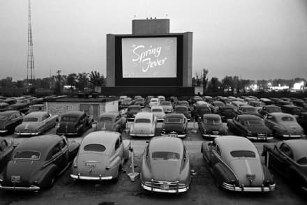 FASE 2 - In GB arriva il «Drive & Live», a teatro in macchina