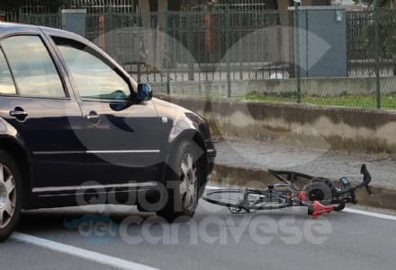 UN ALTRO CICLISTA INVESTITO - Incidente a Montalto Dora, ciclista ferito: è il terzo in tre giorni in Canavese