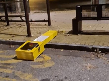 SAN MAURIZIO CANAVESE - Ruba il defibrillatore in piazza e lo rivende per 90 euro a Porta Palazzo: preso dai carabinieri di Ciriè