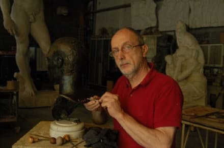 TRAGEDIA A LOMBARDORE - E' morto lo scultore Raffaele Mondazzi, trovato senza vita ieri sera in via Rivarolo