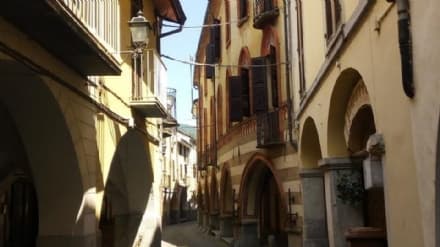 PONT CANAVESE - Torna a vivere l'antica contrada maestra nel centro storico del paese - FOTO