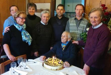 OZEGNA - Gli auguri a nonna Olga per i suoi 105 anni - FOTO