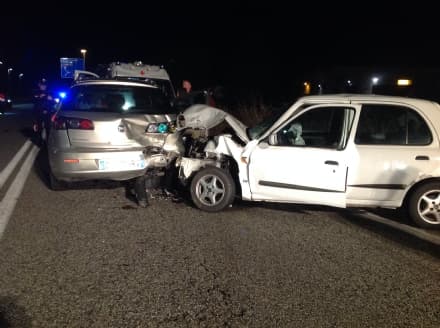 COLLERETTO GIACOSA - Incidente stradale per evitare un cinghiale: tre feriti sulla pedemontana - FOTO E VIDEO