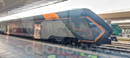 CHIVASSO - Sulla linea ferroviaria Torino-Milano entra in servizio un nuovo treno Rock - FOTO