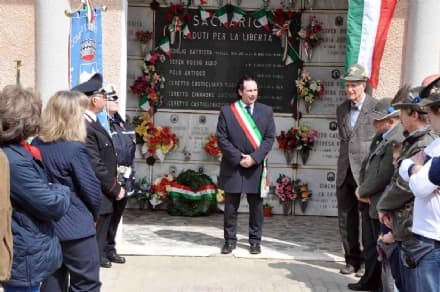 ALPETTE - Una svastica per il sindaco Silvio Varetto