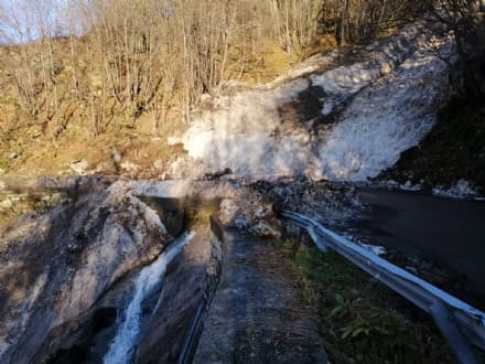 TRAVERSELLA - Strade a rischio, Fava: «Serve un piano delle opere»
