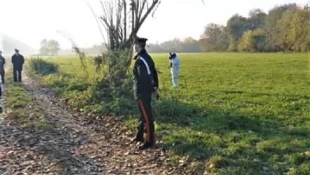 CHIVASSO - E' di un ragazzo di 22 anni il cadavere scoperto ieri in aperta campagna