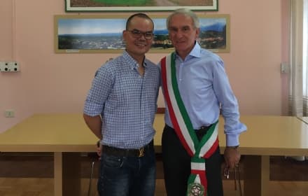 BOLLENGO - Il titolare del ristorante cinese ora è cittadino italiano