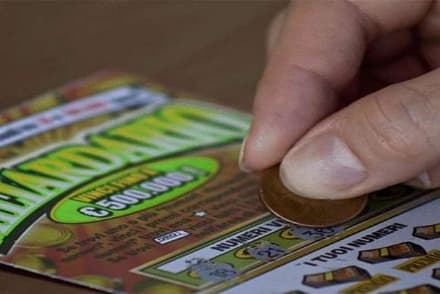 IVREA - Con appena 5 euro ne vince un milione e 400 mila