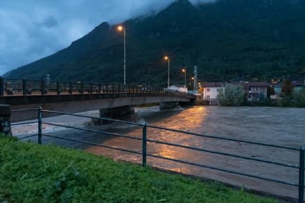 MALTEMPO IN CANAVESE - Esondazione Dora, chiusa l'autostrada A5 tra Quincinetto e Scarmagno