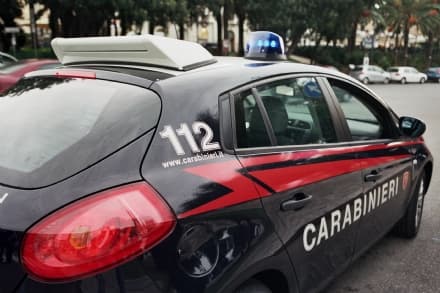 COSSANO CANAVESE - TENTA DI UCCIDERE LA MADRE A COLTELLATE: ARRESTATO PER TENTATO OMICIDIO