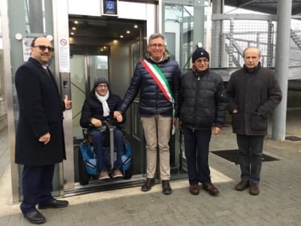 CHIVASSO - Sono entrati in funzione gli ascensori della passerella