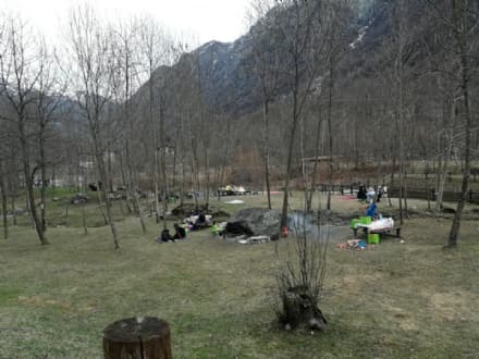 LOCANA - Boom di turisti a Pasqua e Pasquetta all'Alpe Cialma e nelle aree attrezzate
