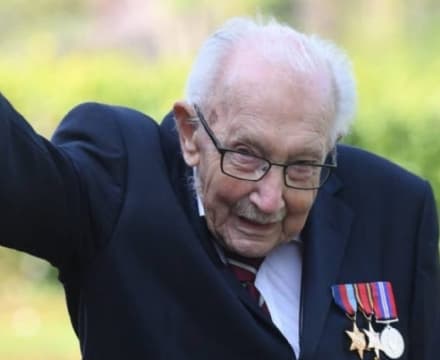 SOLIDARIETÀ - Il cuore grande del capitano Moore