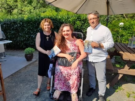 CASTELLAMONTE - La scrittrice Cristiana Vigliaron e l'artista Sarah Camerlo conquistano «La Terra di Mezzo» - FOTO