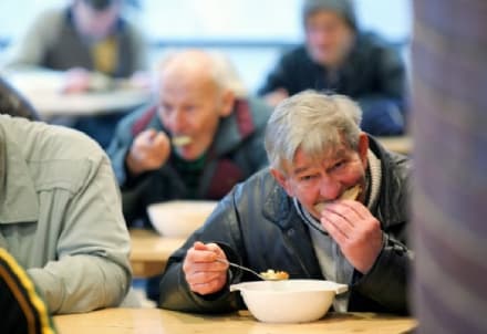 IVREA - I pasti avanzati nelle mense cittadine vanno ai poveri