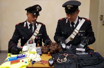 MERCENASCO - Finto vigile urbano arrestato dai carabinieri