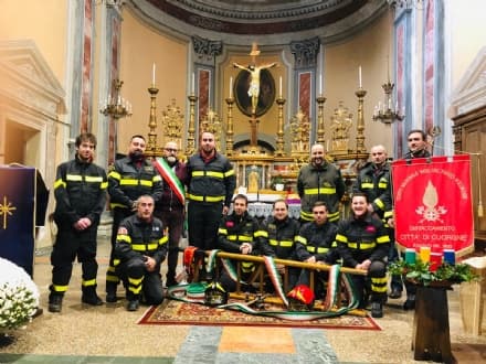 CUORGNE' - I vigili del fuoco hanno celebrato Santa Barbara