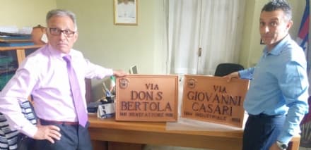 CASTELLAMONTE - Rubate le targhe in ceramica delle vie. Ritrovate dai carabinieri al mercatino