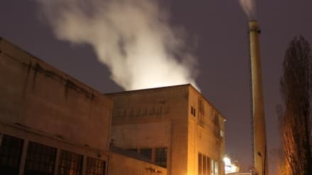 RIVAROLO - La centrale fa anche rumore: il Movimento 5 Stelle chiede sanzioni