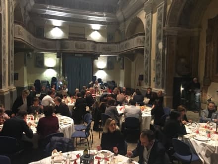 CUORGNE' - Venerdì dalle 20 torna in Trinità «La cena che fa bene»