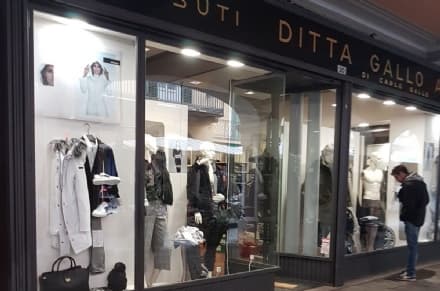 RIVAROLO - Spaccata nella notte da Gallo abbigliamento