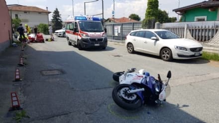FELETTO - Un altro incidente stradale sulla 460: ferito un giovane motociclista - FOTO e VIDEO