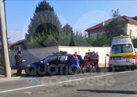 RIVAROLO CANAVESE - Tamponamento in corso Indipendenza: due feriti - FOTO E VIDEO