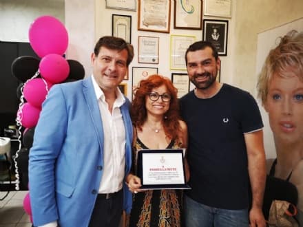 BORGARO - Un premio per i 42 anni di carriera di Fiorella Mete