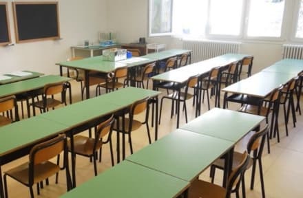SCUOLA - Nuovi arredi per 220mila euro dalla Città metropolitana