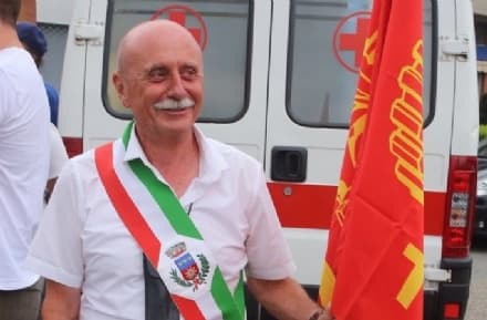 FAVRIA - Sindaco Ferrino con bandiera rossa: questione di sport?