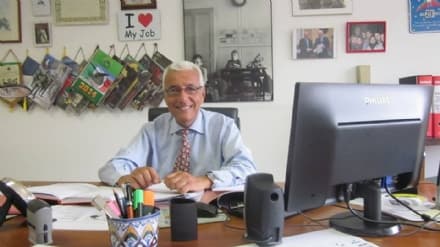 CASTELLAMONTE - Il preside Federico Morgando va in pensione