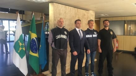 SAN GIUSTO CANAVESE - Premiati i carabinieri che hanno catturato in Brasile il latitante Assisi