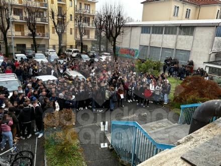 RIVAROLO CANAVESE - Temperature polari nelle aule, gli studenti dell'Aldo Moro protestano: «Ora basta»