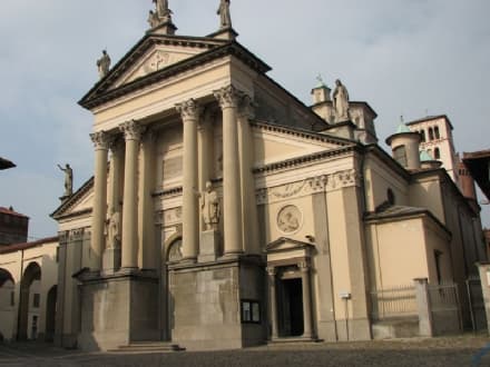 IVREA - San Savino ai tempi del covid: il saluto del sindaco e del vescovo