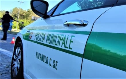 RIVAROLO CANAVESE - Trova un portafoglio con 120 euro e lo consegna alla polizia locale