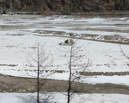CERESOLE REALE - Lago imbiancato dalla nevicata della scorsa settimana ma ancora a secco - FOTO