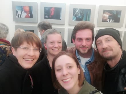 RIVARA - Nel quartiere Isola di Milano una mostra con le cornici «Made in Canavese»