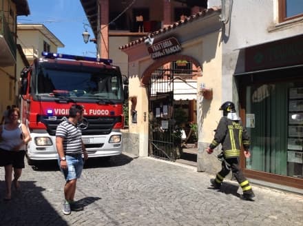 AGLIE' - Incendio nelle cucine dello Scudo di Francia - FOTO