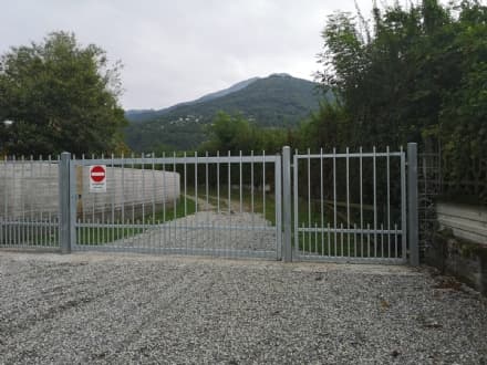 CUORGNE' - Strada chiusa: i cittadini chiedono lumi al Comune