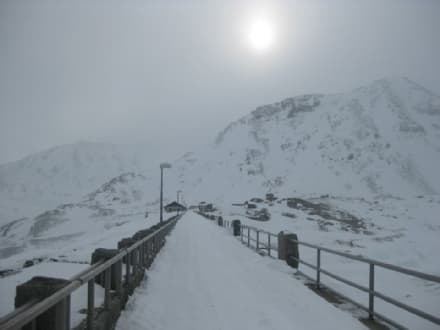 CERESOLE - Pericolo valanghe, chiude la provinciale 50