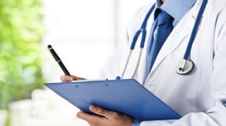 COVID - Oggi i primi vaccini per medici di famiglia e pediatri