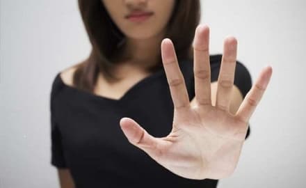 IVREA - Violenza sessuale sulla nipote 14enne: zio «orco» condannato a cinque anni e dieci mesi di reclusione