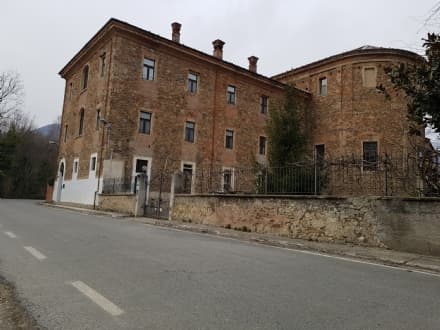 CINTANO - Sfratto alla casa di riposo: il termine slitta di un mese