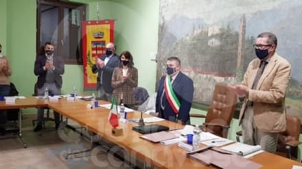 VALPERGA - Consiglio con giuramento per il neo sindaco Walter Sandretto: ecco la giunta - VIDEO