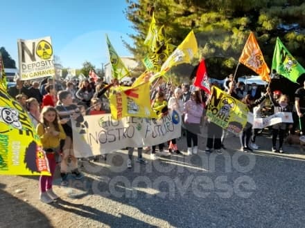 SCORIE NUCLEARI IN CANAVESE - Cittadini e istituzioni manifestano per dire «No» al deposito nazionale - FOTO