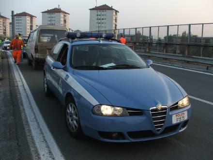 SICUREZZA - La polizia stradale, nel 2017, ha tolto 179mila punti sulle patenti