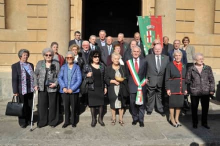 BOLLENGO - Una grande festa per i 25 anni del Centro incontro Anziani